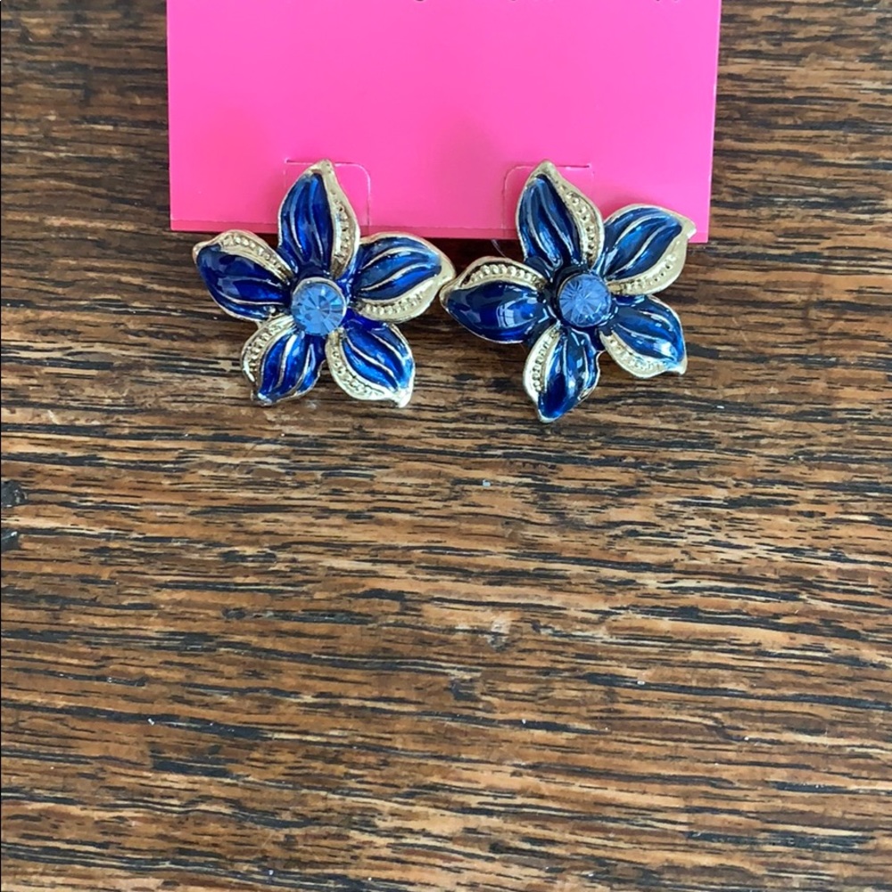 Flower earrings